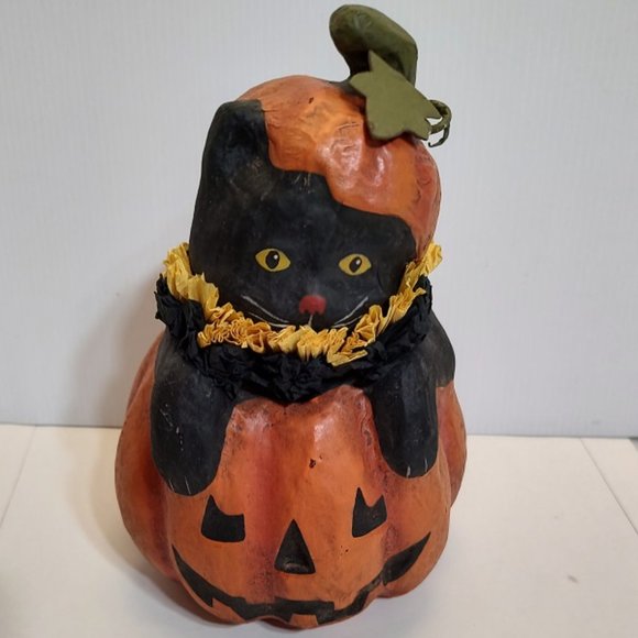 Bethany Lowe Designs - Halloween Black Cat in Jack O Lantern  - 8 inches… - Picture 7 of 7
